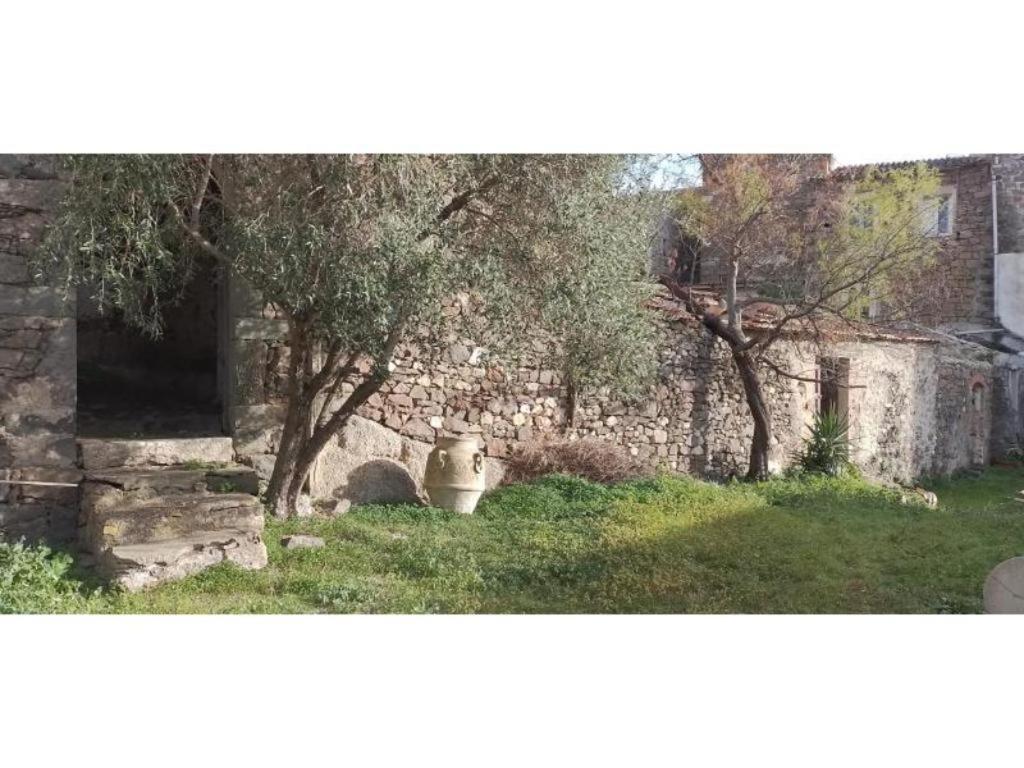 Villa Borgo Santo Stefano Oschiri Exterior foto